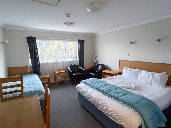 Bayfield Motel and Apartment image 9